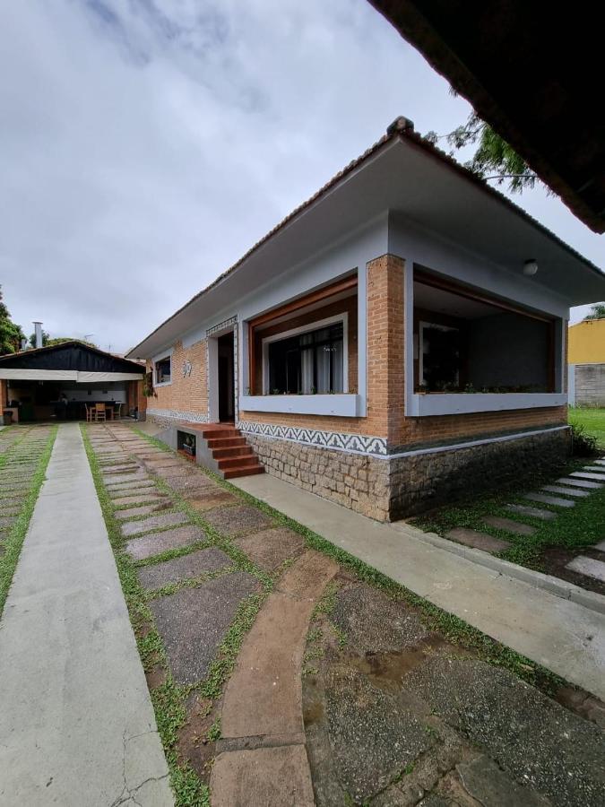 Casa Dom Quixote, Pequena Chacara No Centro Da Cidade Villa Atibaia Exterior photo