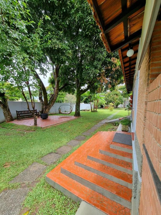 Casa Dom Quixote, Pequena Chacara No Centro Da Cidade Villa Atibaia Exterior photo