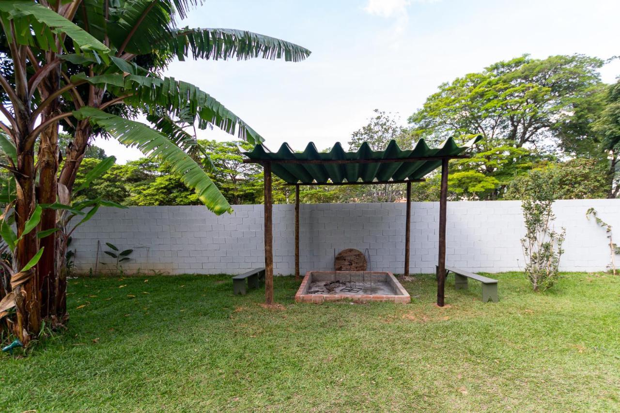 Casa Dom Quixote, Pequena Chacara No Centro Da Cidade Villa Atibaia Exterior photo